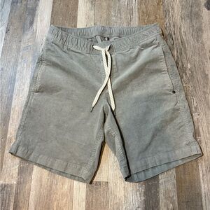 Vuori Optimist Shorts Mens M Green or Grey Fine Corduroy Cotton Logo Outdoor